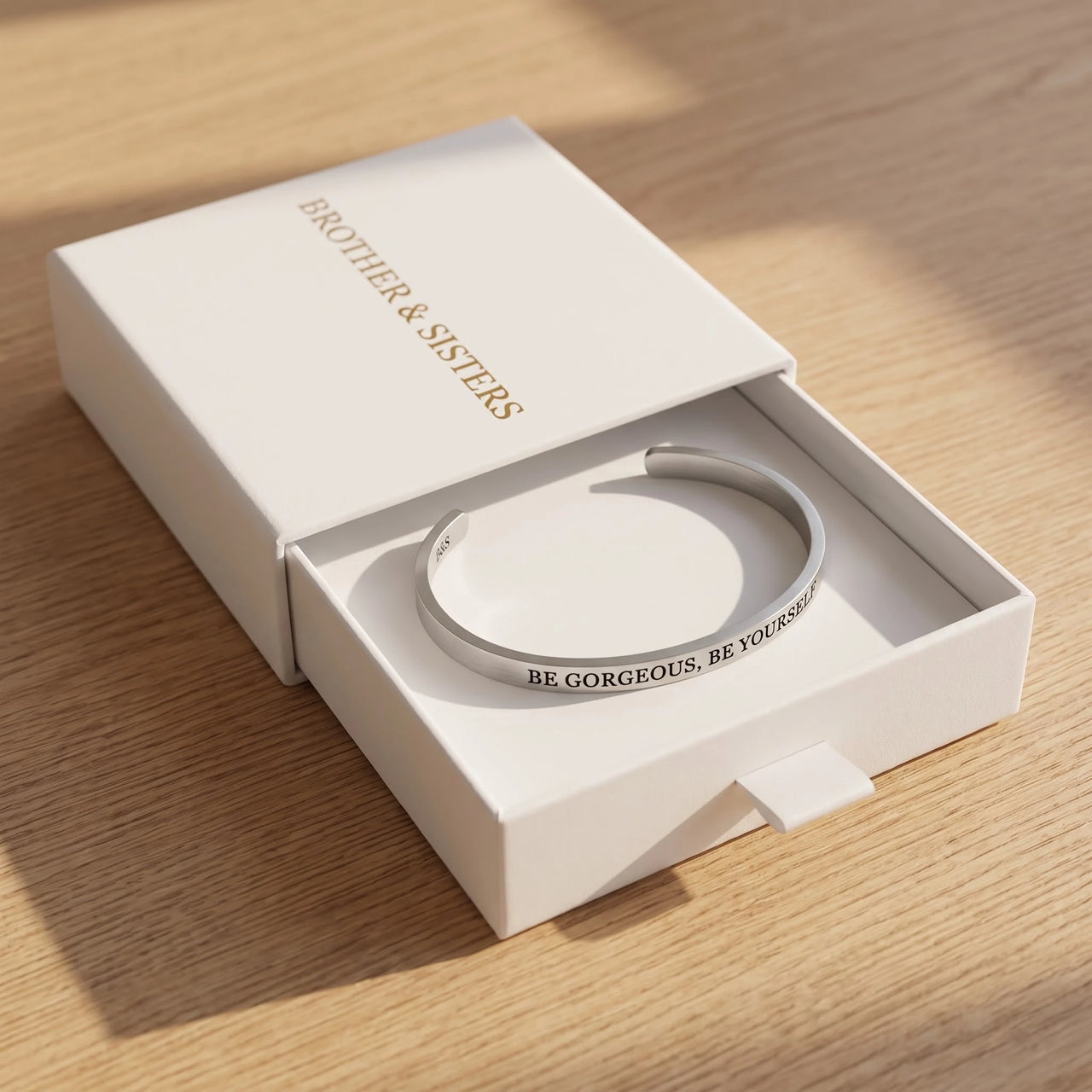 Adjustable bracelet — in the gift box, silver | SKU: bgby-rg